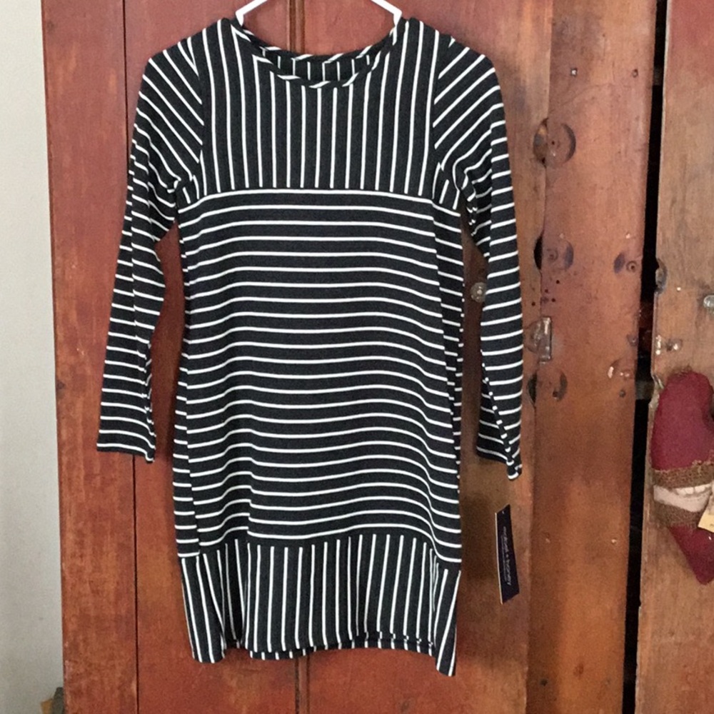 Mabel + Honey Black and White Striped Dress/Top - NWT